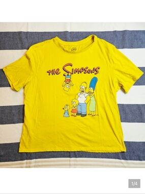 The Simpsons Classic Yellow Graphic Tee XL